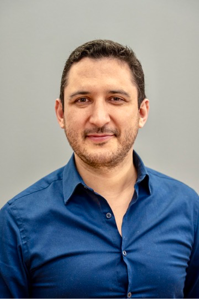  Daniel Jara